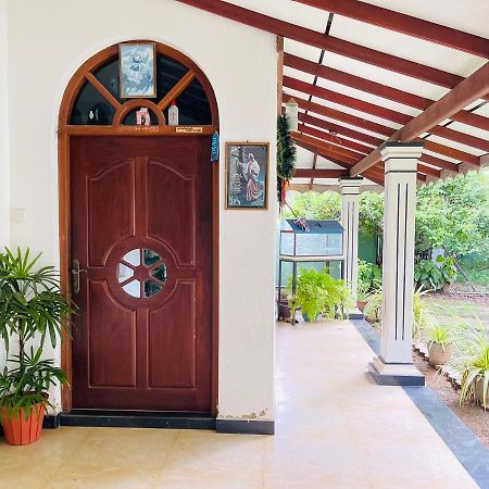 Shalomi'S Villa & Happy Home Negombo Exterior foto